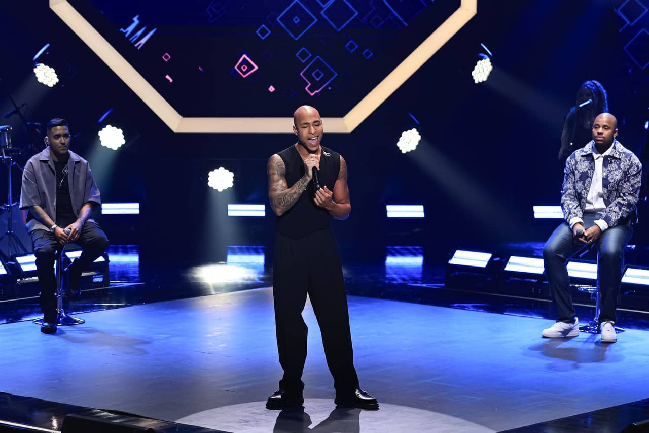Pedro Mussum encerra participação no The Voice Brasil após interpretação de "I'm Not The Only One"