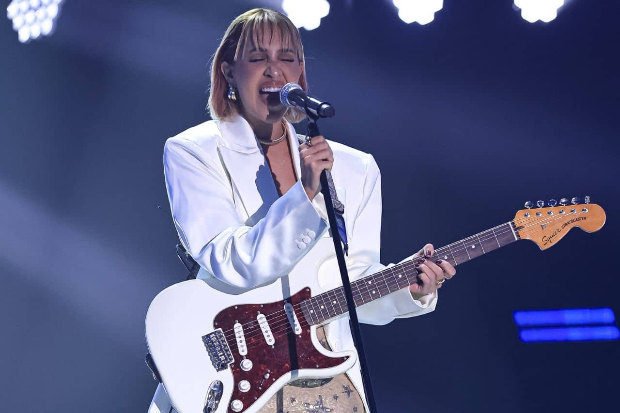 Ster canta Billie Eilish e conquista o Time Péricles