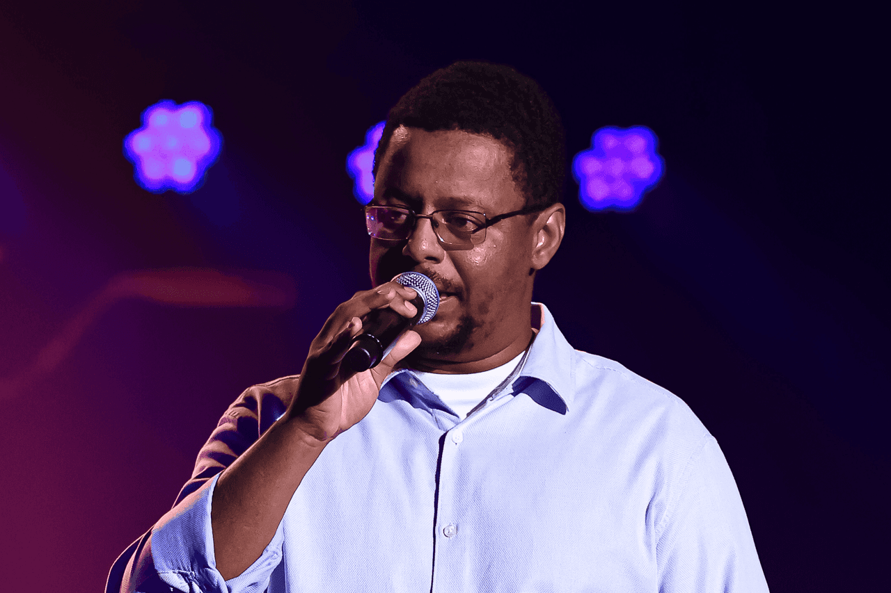 De Realengo (RJ) para o palco do The Voice Brasil: Thiago Garcia garante vaga no time de Mumuzinho