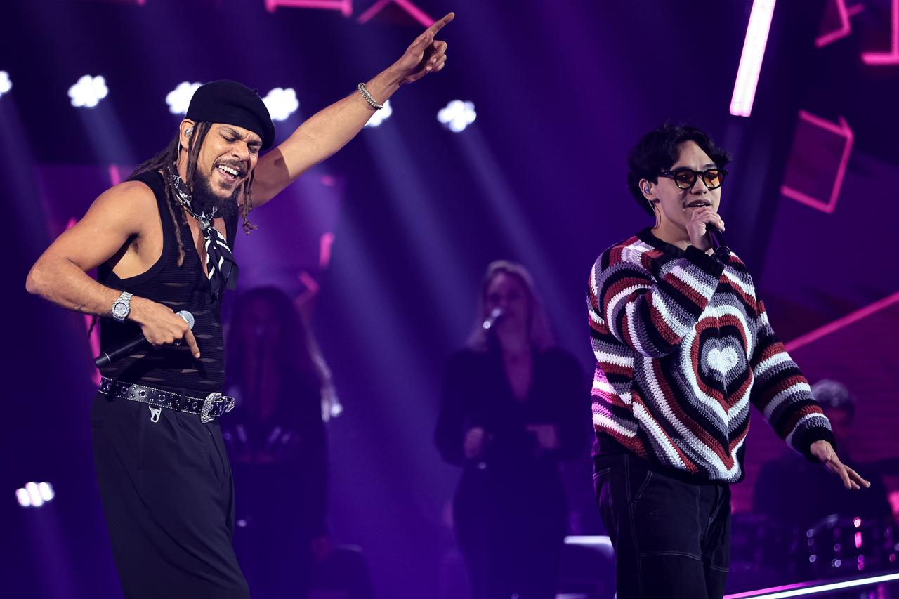 Dada Yute e Enzo Yuki se apresentam no The Voice Brasil com música de Skank no time Duda Beat Dada Yute e Enzo Yuki se apresentam no The Voice Brasil com música de Skank no time Duda Beat