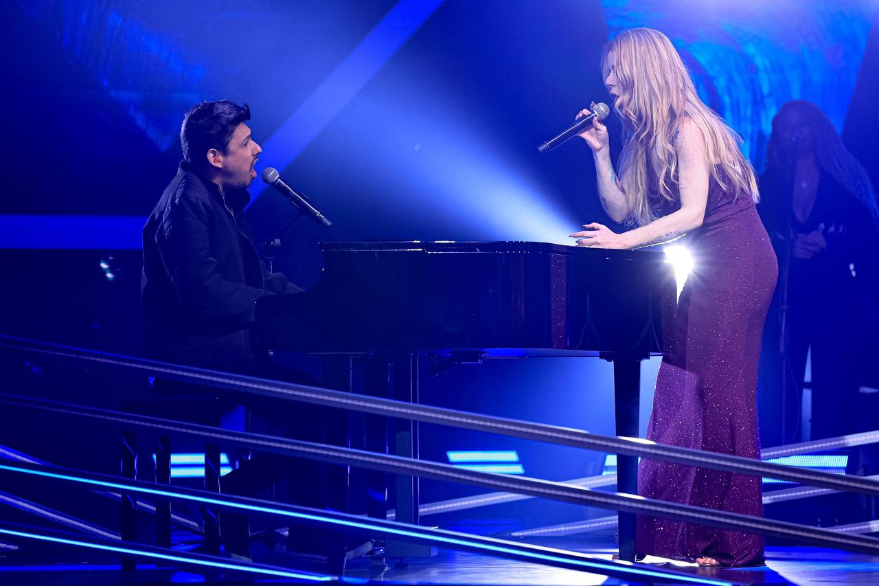 Erik Escobar segue no Time MeK após performance de “The Show Must Go On” Erik Escobar segue no Time MeK após performance de “The Show Must Go On”