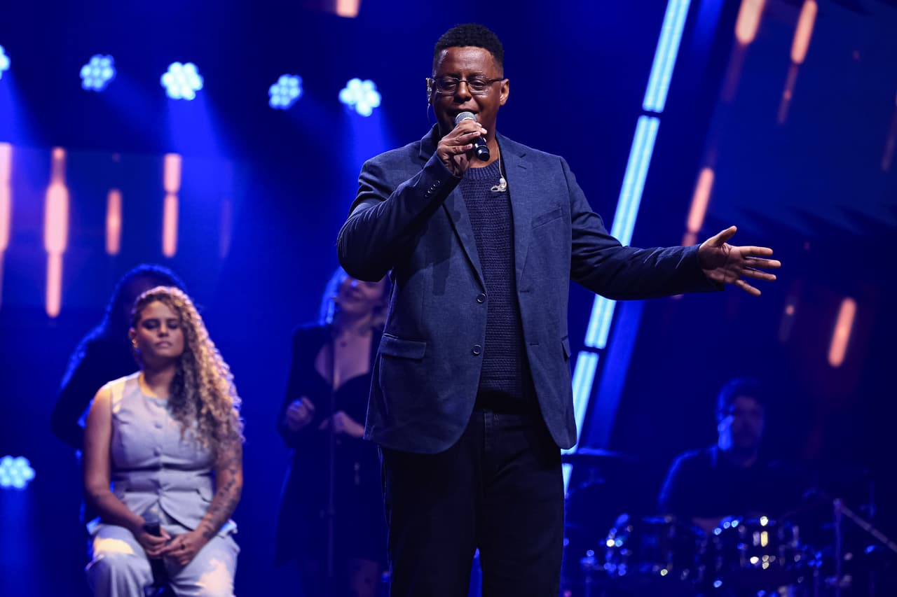 Thiago Garcia avança para a semifinal após emocionar com “Drão” Thiago Garcia avança para a semifinal após emocionar com “Drão”